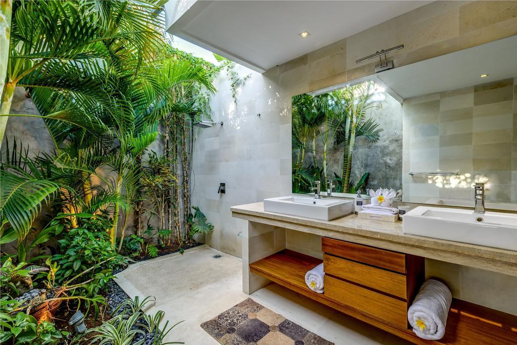 Villa Vitari Seminyak By Bali Villas R Us Номер фото